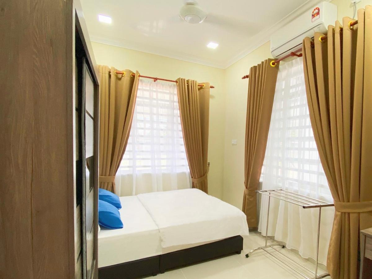 Nazza Homestay Besut With Swimming Pool Kampung Raja Exteriér fotografie